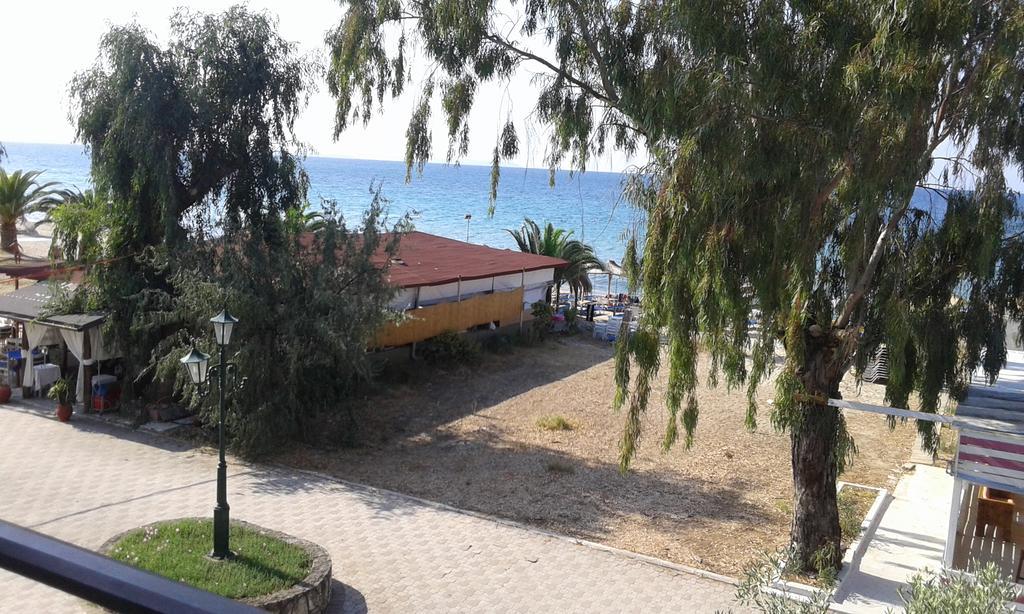 Seaside Studios Dioniszíu-part Kültér fotó